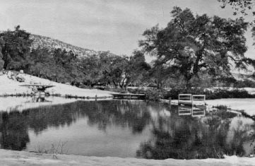 Golden Oak Ranch - lake